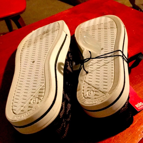 Woman’s 8 No boundaries woman black lace - Picture 5 of 7